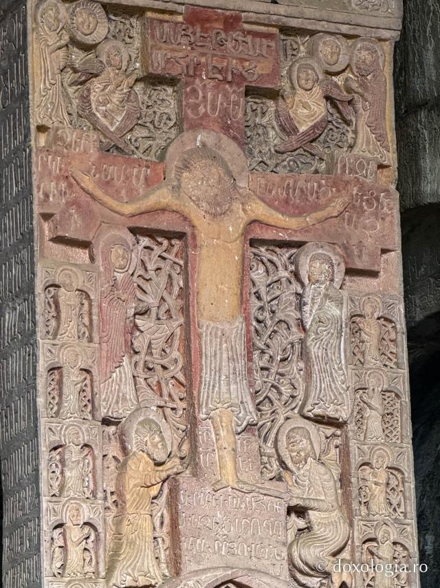 Armenia, țara crucilor sculptate în piatră