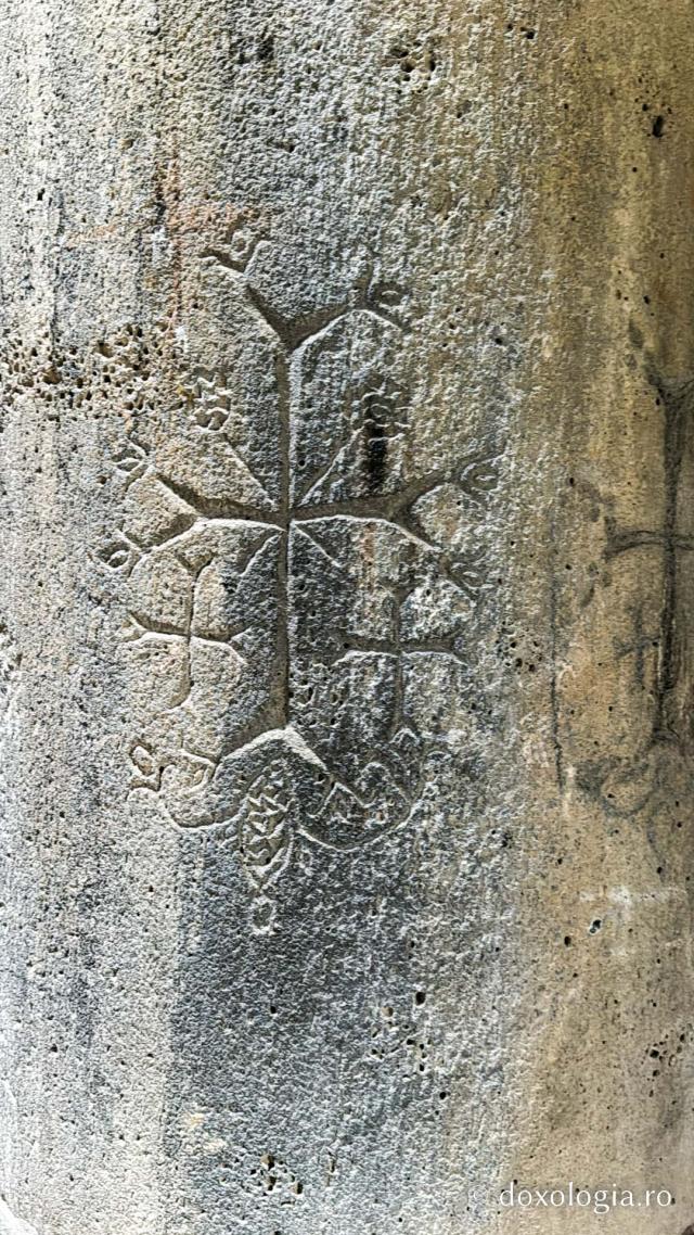 Armenia, țara crucilor sculptate în piatră