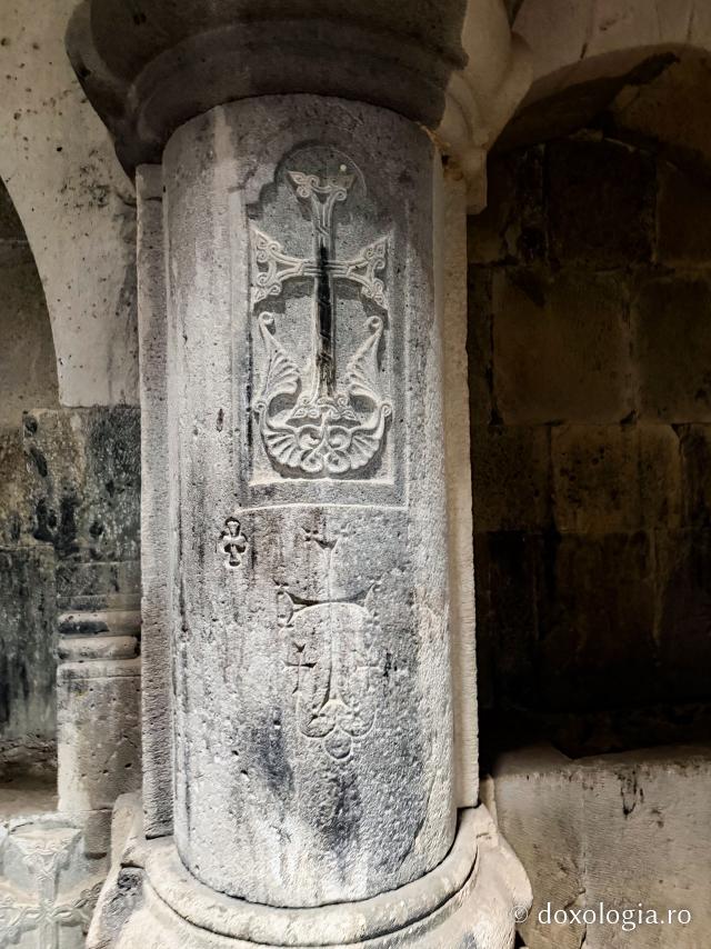 Armenia, țara crucilor sculptate în piatră