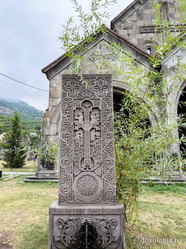 Armenia, țara crucilor sculptate în piatră