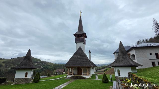 Mănăstirea Valea Bistrei – loc de rugăciune în Munții Apuseni, sub ocrotirea Sfinților Ierarhi Ilie Iorest și Sava Brancovici