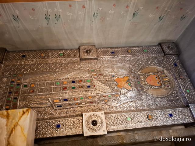 Închinare la mormântul Sfintei Mucenițe Suzana, regina Georgiei