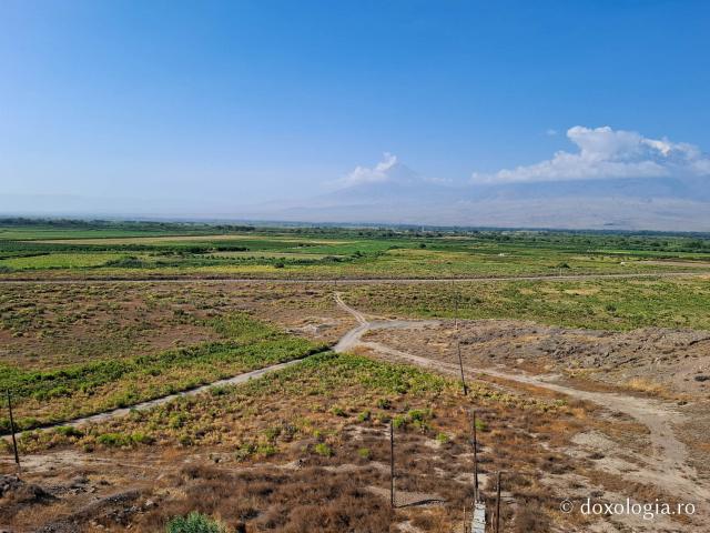Ararat – muntele pe care potrivit mărturiei biblice s-a odihnit Arca lui Noe
