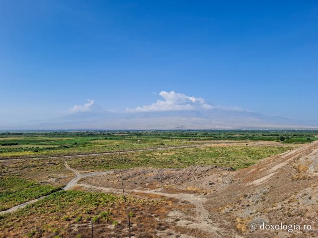 Ararat – muntele pe care potrivit mărturiei biblice s-a odihnit Arca lui Noe