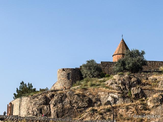 În adâncurile Khor Virapului, locul întemnițării Sfântului Ierarh Grigorie Luminătorul