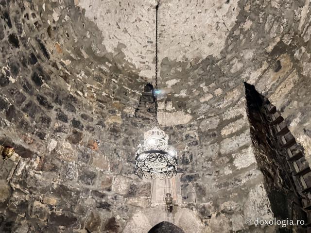 În adâncurile Khor Virapului, locul întemnițării Sfântului Ierarh Grigorie Luminătorul