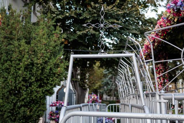 Cu o zi înainte de pelerinaj – traseul Sfintei Parascheva, pregătit pentru închinători