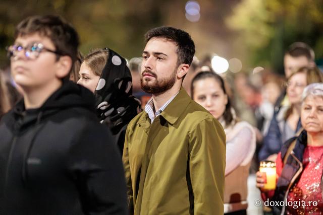 Noapte de Înviere în Iași: Pelerinaj pe Calea Sfinților Parascheva și Paisie de la Sihăstria