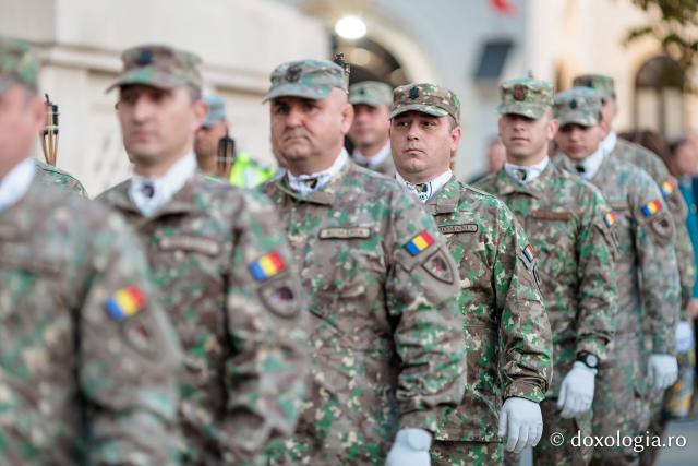 Noapte de Înviere în Iași: Pelerinaj pe Calea Sfinților Parascheva și Paisie de la Sihăstria