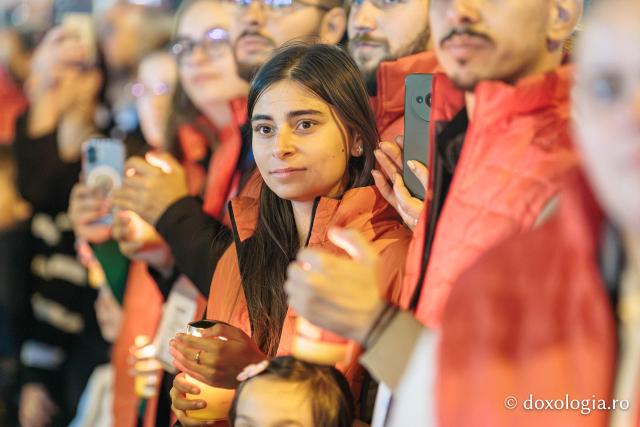 Noapte de Înviere în Iași: Pelerinaj pe Calea Sfinților Parascheva și Paisie de la Sihăstria