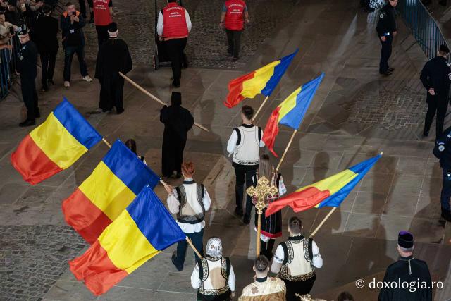 Noapte de Înviere în Iași: Pelerinaj pe Calea Sfinților Parascheva și Paisie de la Sihăstria