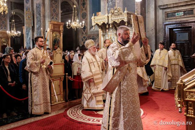 PS Visarion, Episcopul Tulcii, a slujit Sfânta Liturghie la Catedrala Mitropolitană din Iași în cea de-a patra zi de pelerinaj
