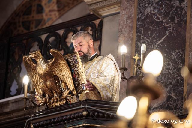 PS Visarion, Episcopul Tulcii, a slujit Sfânta Liturghie la Catedrala Mitropolitană din Iași în cea de-a patra zi de pelerinaj