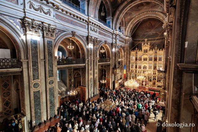 PS Visarion, Episcopul Tulcii, a slujit Sfânta Liturghie la Catedrala Mitropolitană din Iași în cea de-a patra zi de pelerinaj