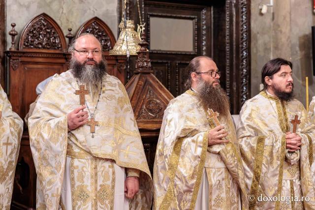 PS Visarion, Episcopul Tulcii, a slujit Sfânta Liturghie la Catedrala Mitropolitană din Iași în cea de-a patra zi de pelerinaj