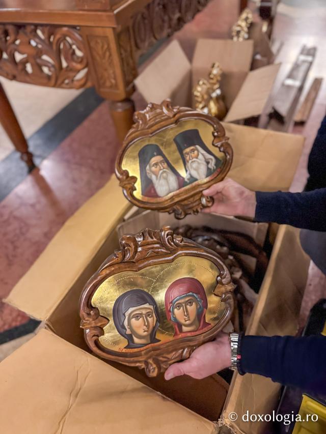 Baldachinul Sfintei Parascheva, reînnoit și reașezat în Catedrala Mitropolitană din Iași