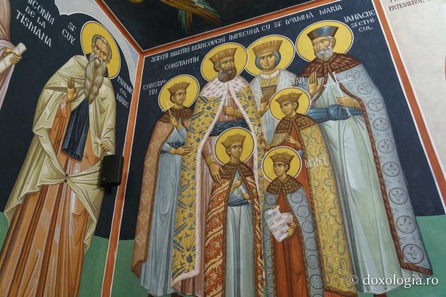 Sfințirea Bisericii „Sfinții Împărați Constantin și Elena” Galata din Iași