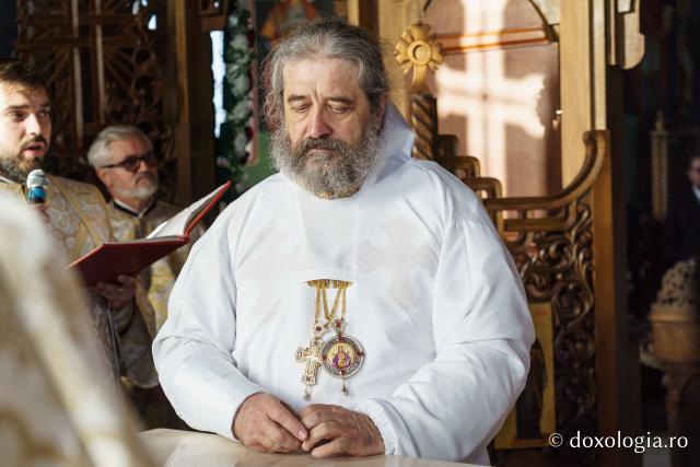 Sfințirea Bisericii „Sfinții Împărați Constantin și Elena” Galata din Iași