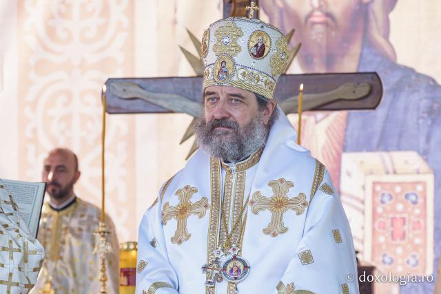 Sfințirea Bisericii „Sfinții Împărați Constantin și Elena” Galata din Iași