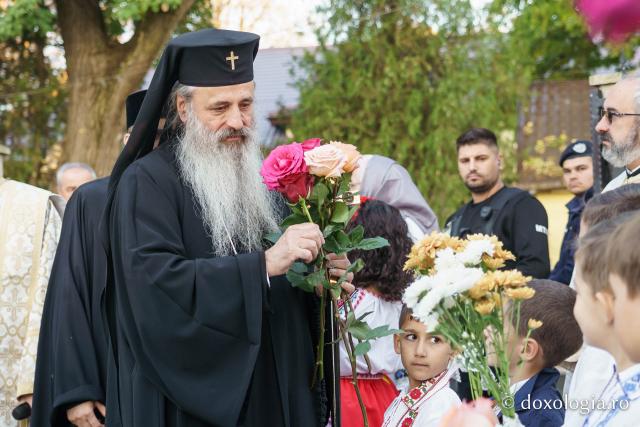 Sfințirea Bisericii „Sfinții Împărați Constantin și Elena” Galata din Iași