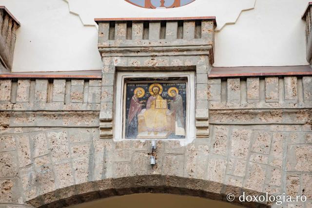 Priveghere la Mănăstirea Tismana în cinstea Sfintei Antonina