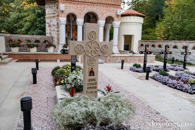 Priveghere la Mănăstirea Tismana în cinstea Sfintei Antonina