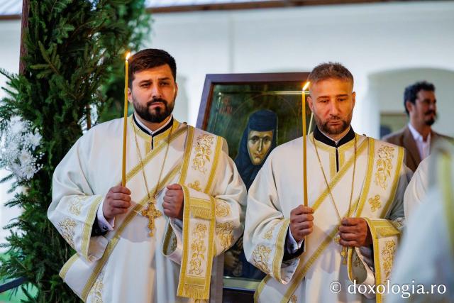 Priveghere la Mănăstirea Tismana în cinstea Sfintei Antonina