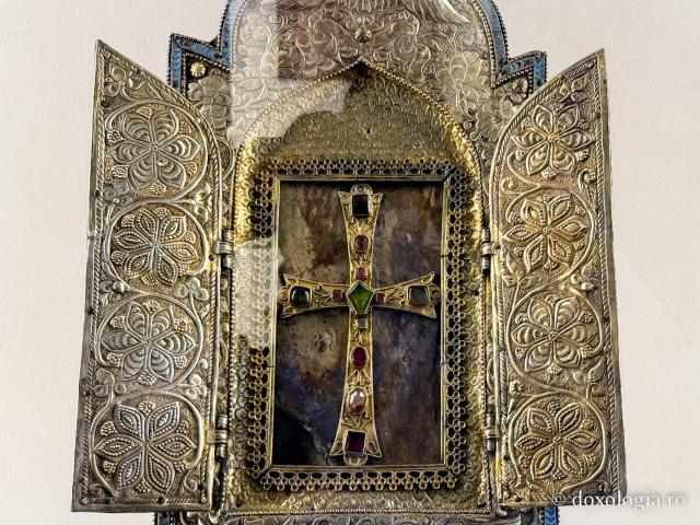 Muzeul Catedralei Echmiadzin din Armenia – vistieria de spiritualitate a Bisericii Armene