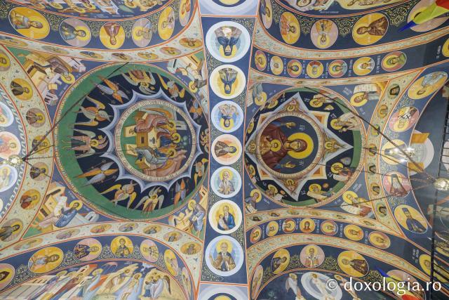 Biserica „Sfinții Împărați Constantin și Elena” – Galata din Iași în așteptarea veșmântului de sfințire