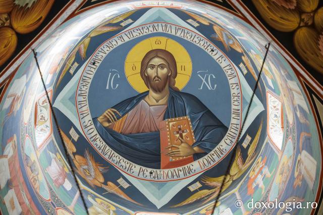 Biserica „Sfinții Împărați Constantin și Elena” – Galata din Iași în așteptarea veșmântului de sfințire
