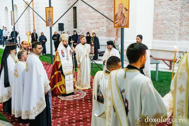Priveghere la Mănăstirea Tismana în cinstea Sfintei Antonina