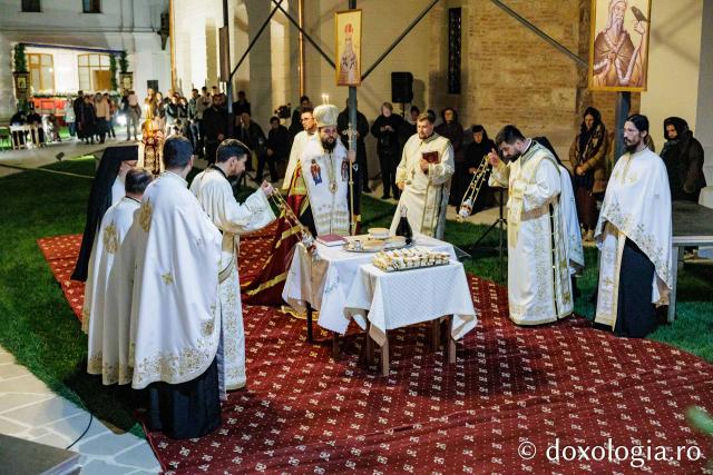 Priveghere la Mănăstirea Tismana în cinstea Sfintei Antonina