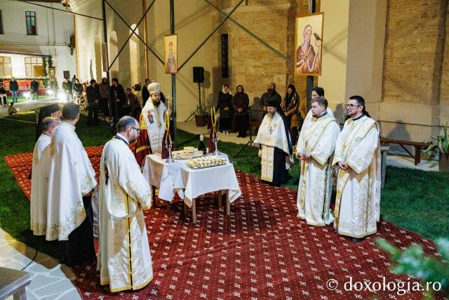 Priveghere la Mănăstirea Tismana în cinstea Sfintei Antonina