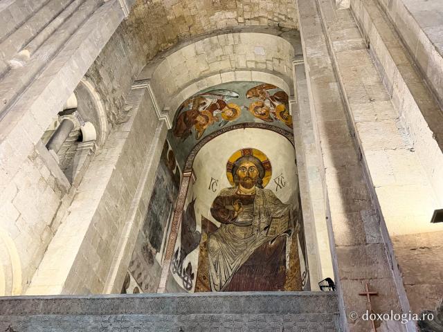 Catedrala Svetitskhoveli – locul unde se păstrează Cămașa Mântuitorului
