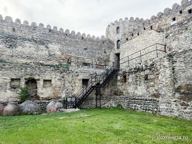 Catedrala Svetitskhoveli – locul unde se păstrează Cămașa Mântuitorului