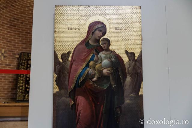 Expoziția „Sacrul la feminin, de la Facerea lumii la «Rugăciunea» lui Brâncuși” la Muzeul Mitropolitan din Iași