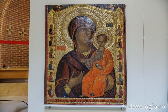 Expoziția „Sacrul la feminin, de la Facerea lumii la «Rugăciunea» lui Brâncuși” la Muzeul Mitropolitan din Iași