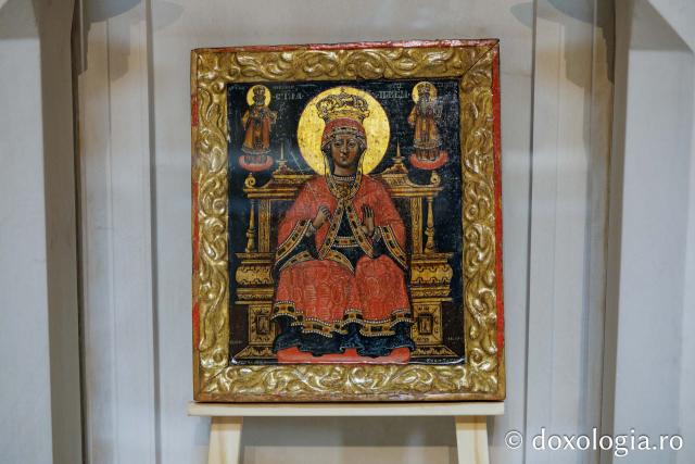 Expoziția „Sacrul la feminin, de la Facerea lumii la «Rugăciunea» lui Brâncuși” la Muzeul Mitropolitan din Iași