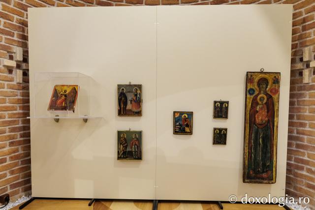 Expoziția „Sacrul la feminin, de la Facerea lumii la «Rugăciunea» lui Brâncuși” la Muzeul Mitropolitan din Iași