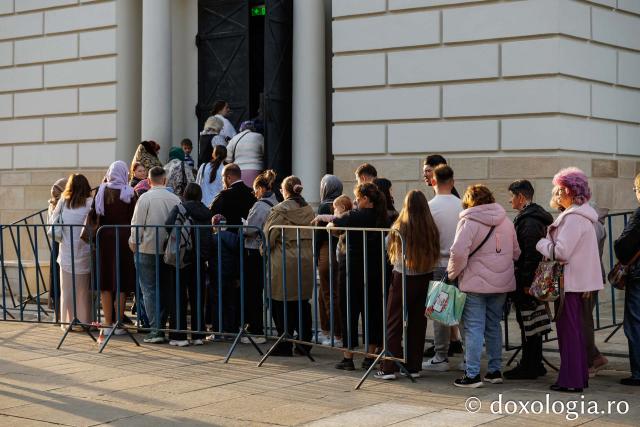Întâmpinarea cinstitelor moaște ale Sfântului Cuvios Paisie de la Sihăstria