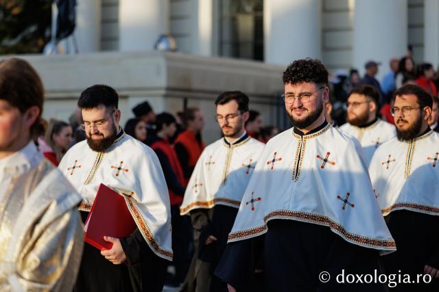 Întâmpinarea cinstitelor moaște ale Sfântului Cuvios Paisie de la Sihăstria