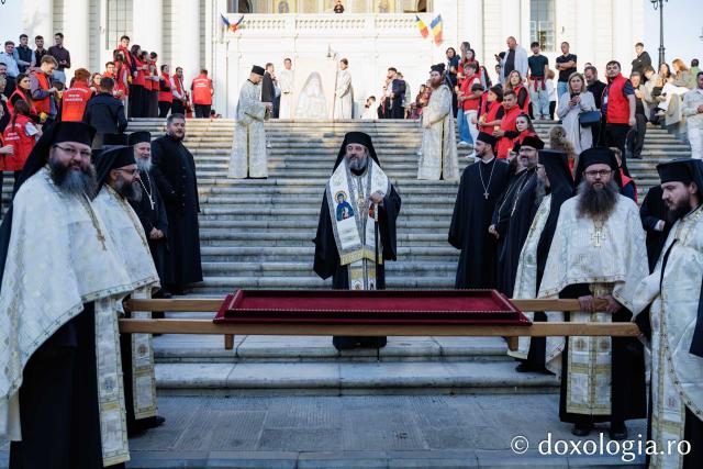 Întâmpinarea cinstitelor moaște ale Sfântului Cuvios Paisie de la Sihăstria