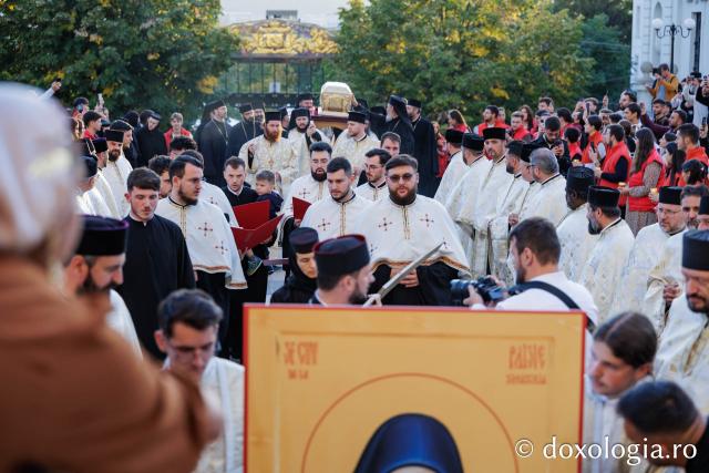 Întâmpinarea cinstitelor moaște ale Sfântului Cuvios Paisie de la Sihăstria