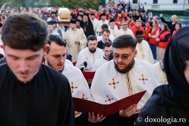 Întâmpinarea cinstitelor moaște ale Sfântului Cuvios Paisie de la Sihăstria