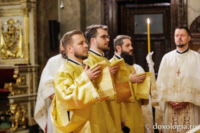 PS Părinte Damaschin Dorneanul a slujit la Catedrala Mitropolitană din Iași în ultima zi de hram