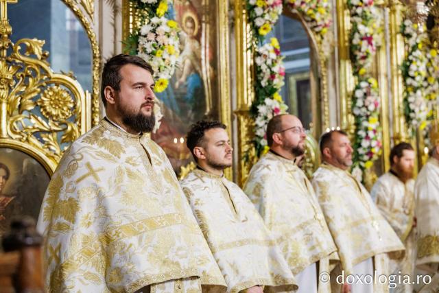 PS Nichifor Botoșăneanul a slujit la Catedrala Mitropolitană din Iași