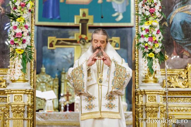 PS Nichifor Botoșăneanul a slujit la Catedrala Mitropolitană din Iași