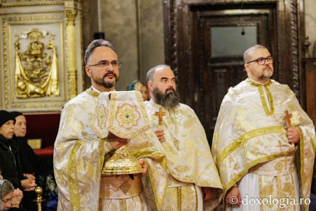 PS Nichifor Botoșăneanul a slujit la Catedrala Mitropolitană din Iași