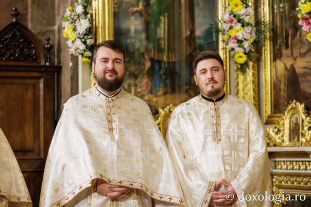 Doi ierarhi au slujit la Catedrala Mitropolitană din Iași în a cincea zi de pelerinaj