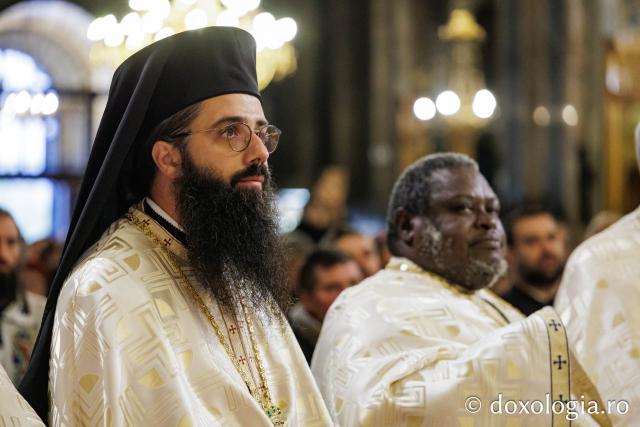 Doi ierarhi au slujit la Catedrala Mitropolitană din Iași în a cincea zi de pelerinaj